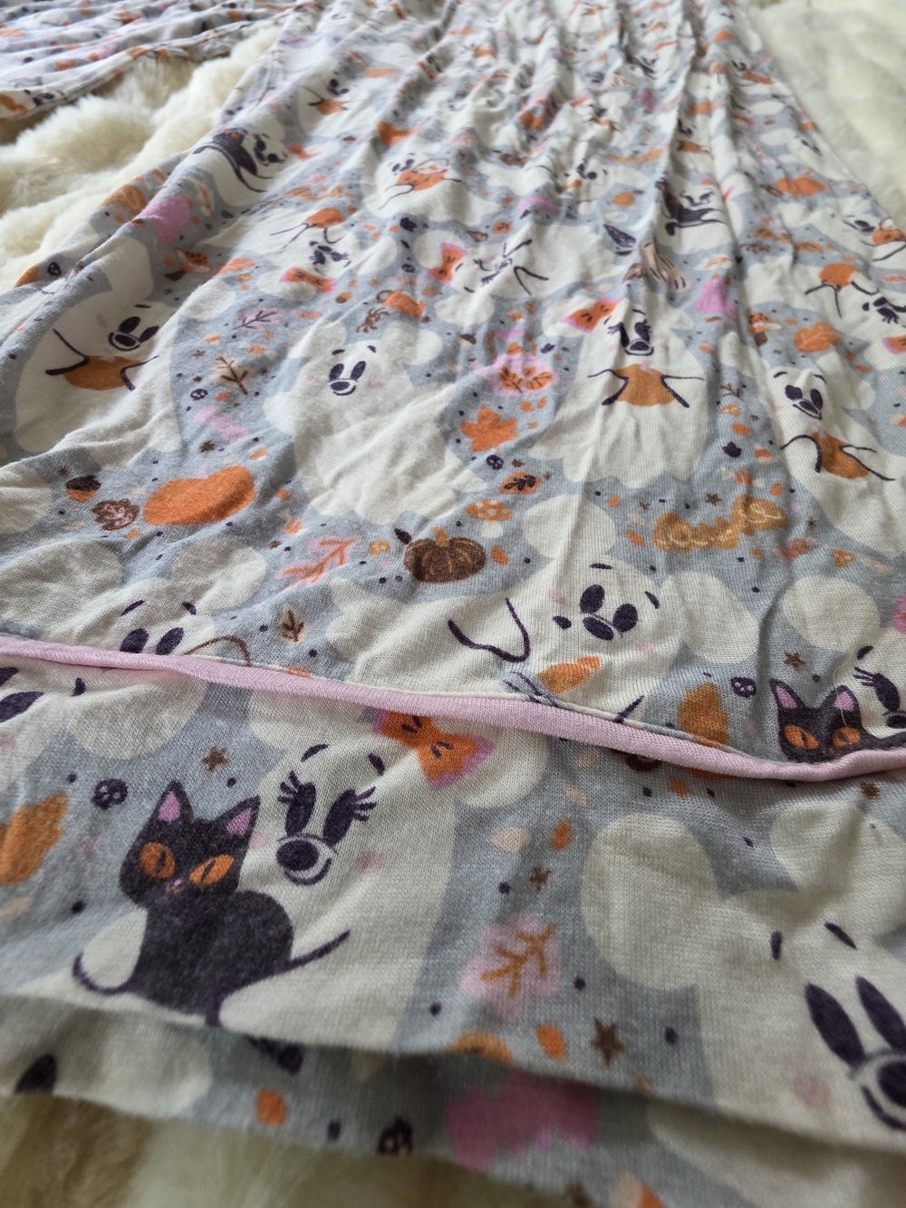 Disney Cream Floral & Animal Print Short-Sleeve Pajama Set with Pink Accents - Picture 6 of 10